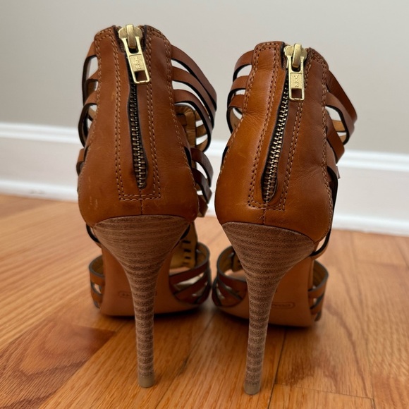 COACH LUCY Gladiator Boho Leather Size 8B Heel Brown Natural Open Toe Eventwear - Picture 7 of 10